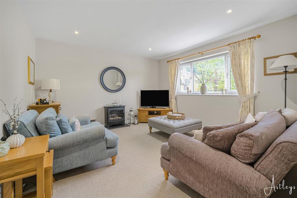 House in Swansea - View 2