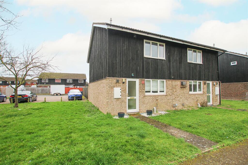 Main image of property: Waterloo Close, Newmarket