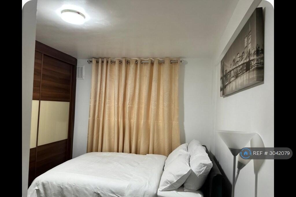 Apartment in London - More
