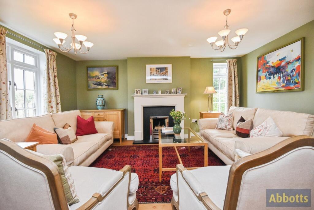 House in Rochford, Rayleigh - View 3