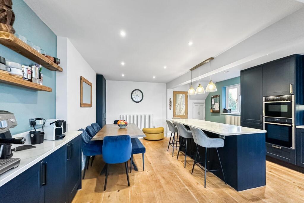 Tottenham Drive, Baguley – pohled 4