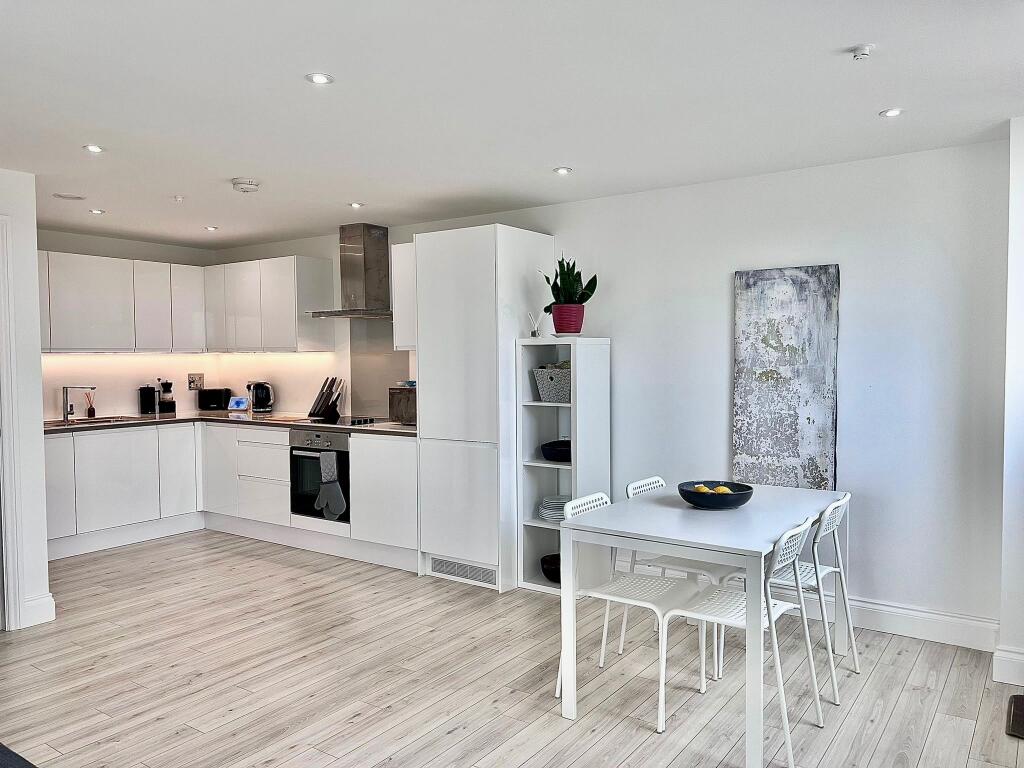 Apartment in Ipswich, Suffolk - View 4
