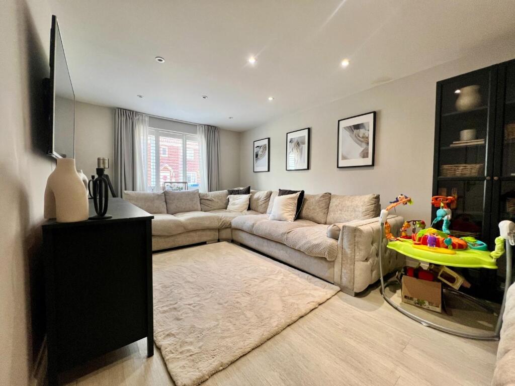 Barleycorn Way, Beck Row photo 4