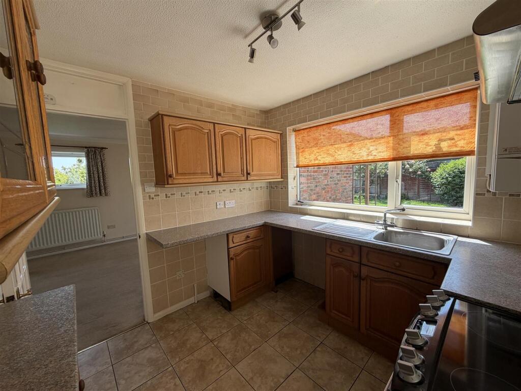 House in Gillingham, Peacemarsh - View 4