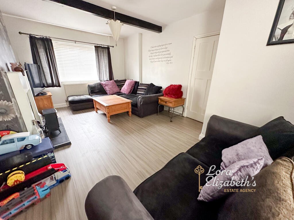 House in Newark and Sherwood, Rainworth - More