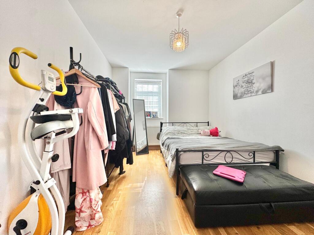 Apartment in London - View 4