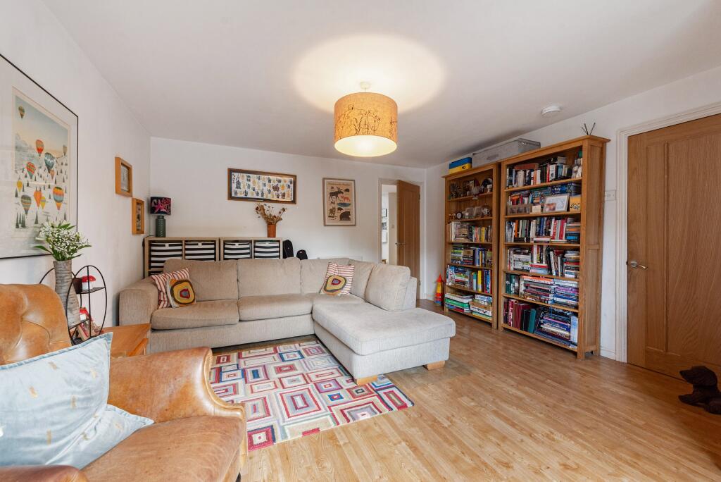 House in Southampton - View 4