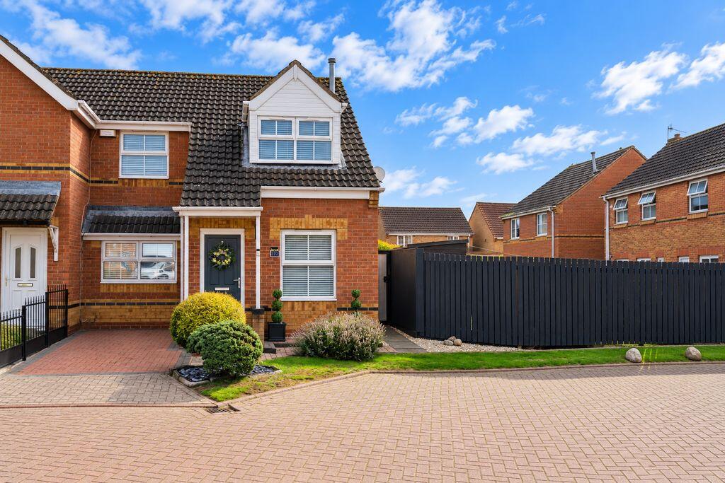 3-bed semi-detached on Lancaster Court, Scartho Top, £185,000