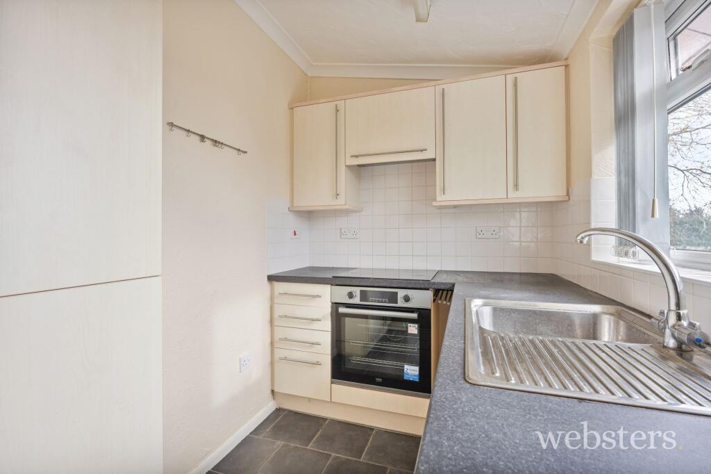 Apartment in Norwich, Tuckswood - View 4