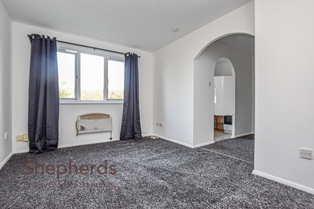 Apartment in Enfield - View 3