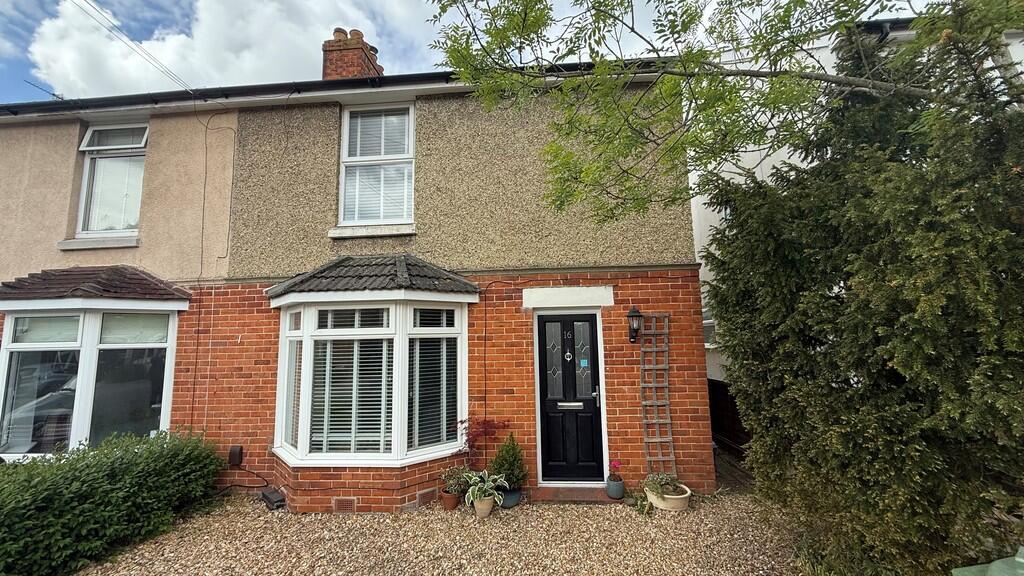 Main image of property: Queens Road, Petersfield, Hampshire
