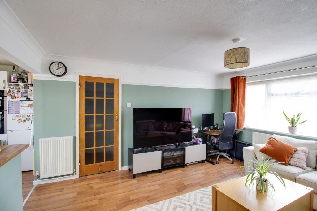 Apartment in St Neots, Eaton Ford - View 4