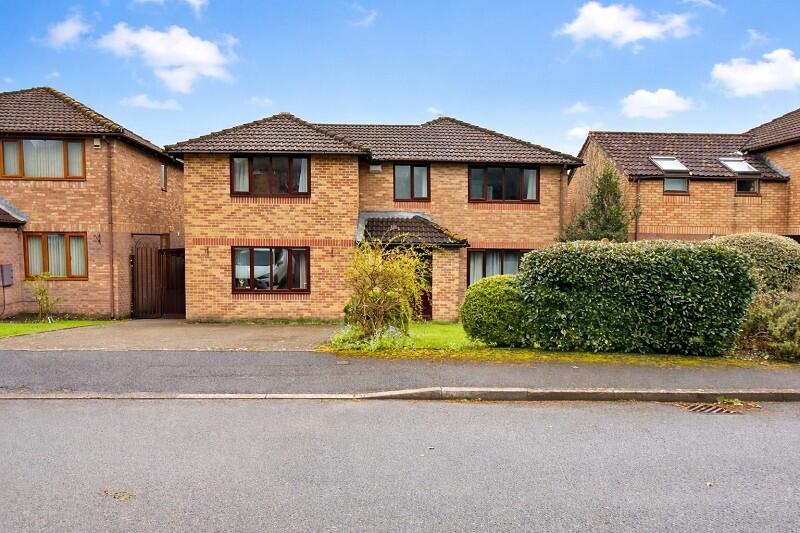 Main image of property: Glan Creigiau, Groesfaen, Pontyclun, Rhondda Cynon Taff. CF72 8RU