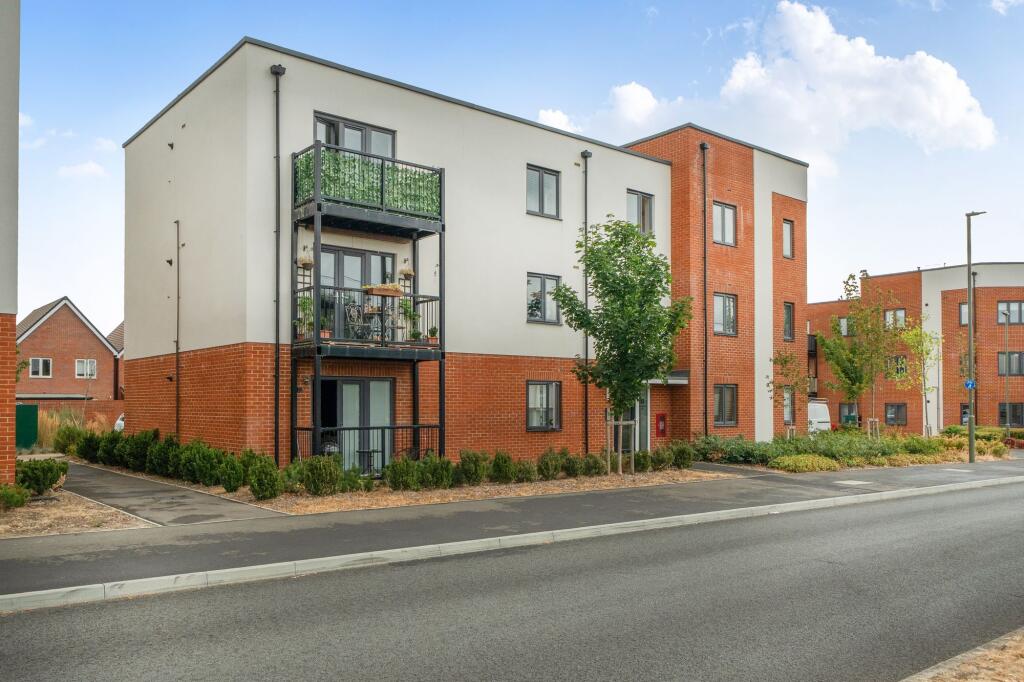 Main image of property: Cyprus Road, Deepcut, GU16
