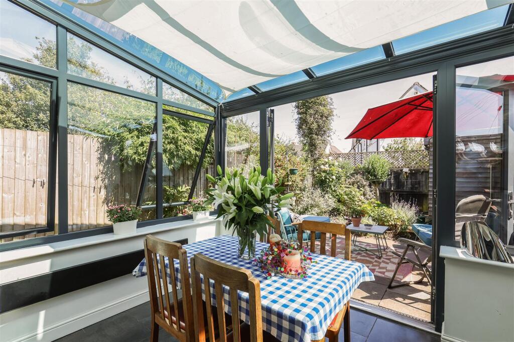 House in Stroud, The Knapp, Minchinhampton - More