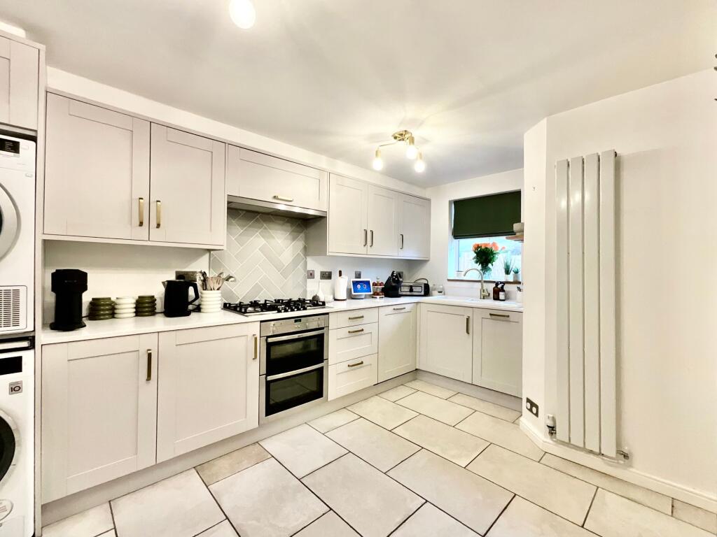 Willow Tree Grove, Stoke-On-Trent, ST4 photo 4