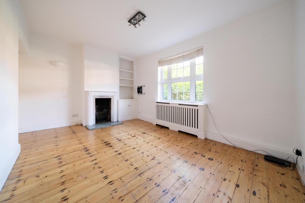 House in London, Roehampton - More