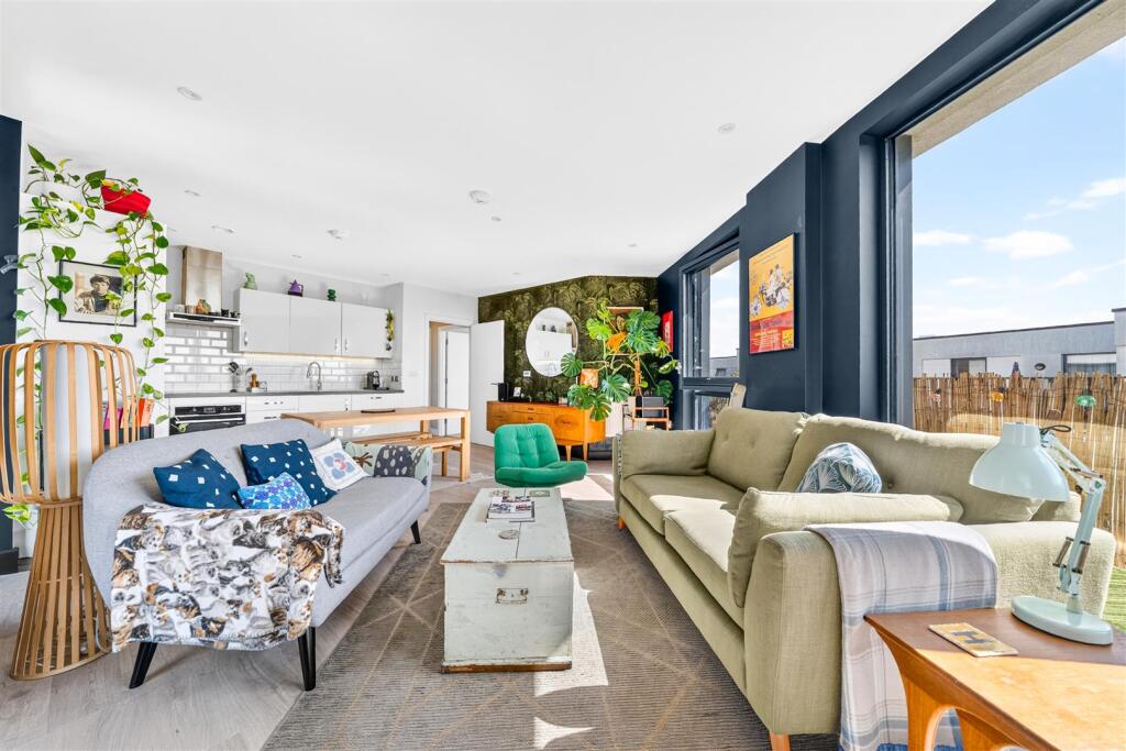 Apartment in London, Higham Hill - View 4