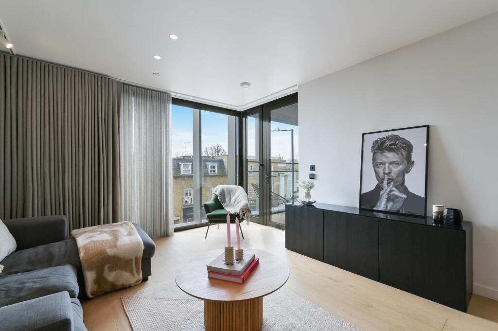 Apartment in London - View 3