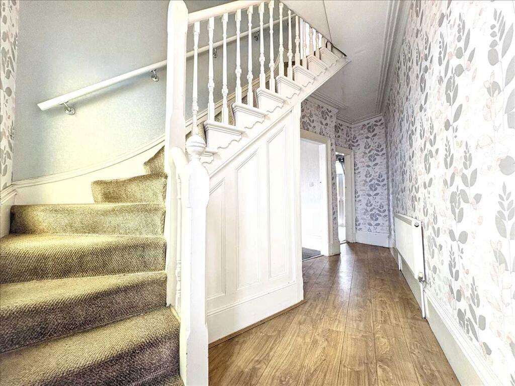 House in Nottingham, Farleys, Hucknall - More