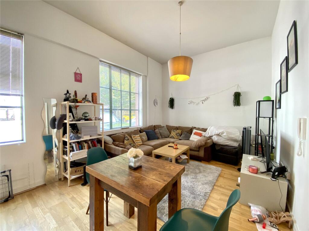 Apartment in Bristol - View 5