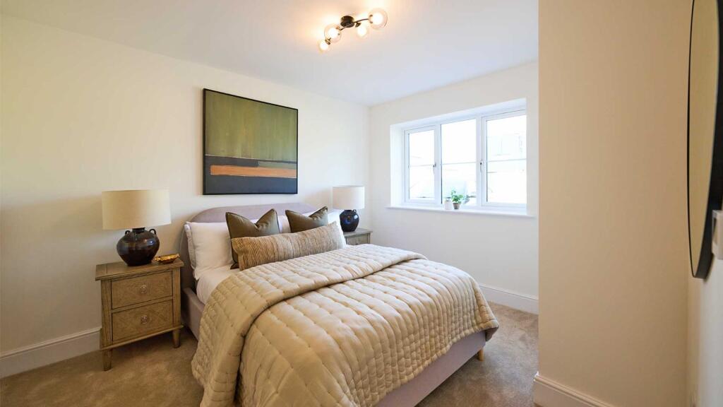 House in Worcester - View 5