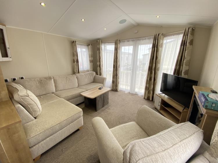 MV10 Suffolk Sands Carr Road,  Felixstowe photo 5