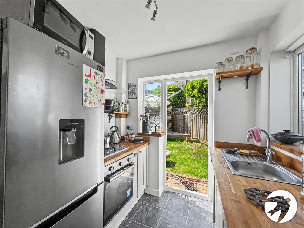 House in Chatham, Medway - View 5