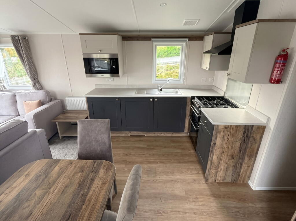 Willerby Linwood, Riverdane Holiday Park, Cheshire photo 3