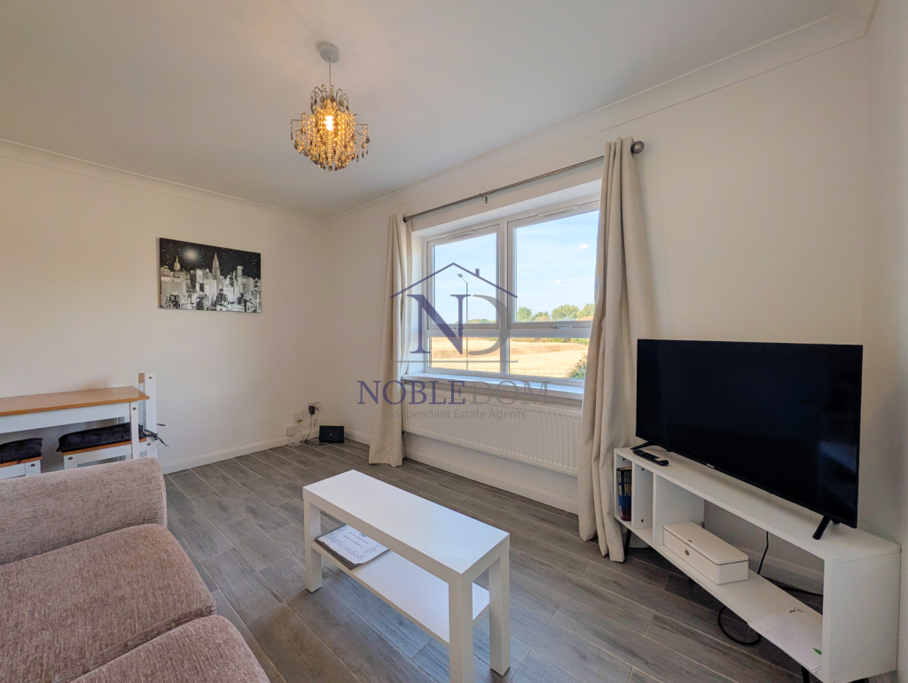 Apartment in Slough - View 4