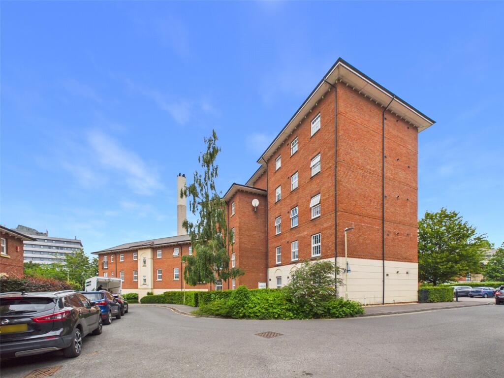 Main image of property: Mayhill Way, Gloucester, Gloucestershire, GL1