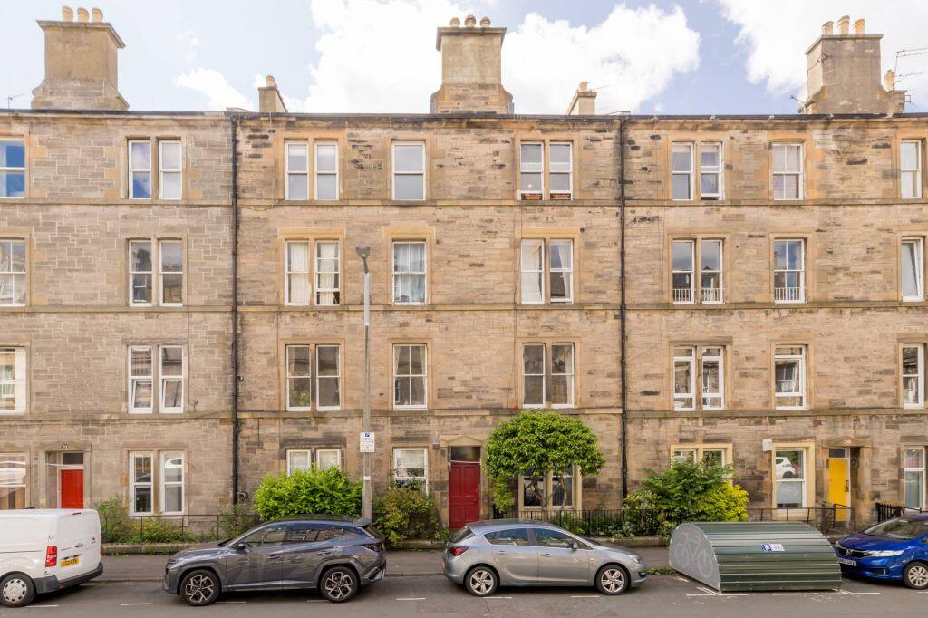 Main image of property: 28/8 Blackwood Crescent, Newington, Edinburgh, EH9 1QX