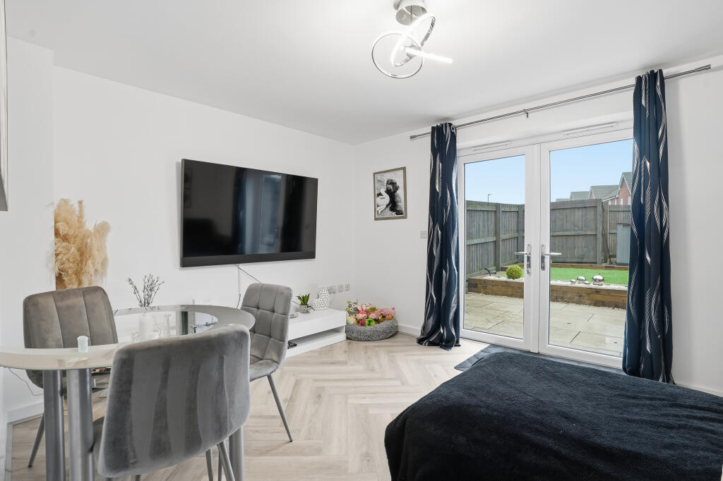 6 Thompson Terrace, Edlington Lane DN12 1JB photo 4