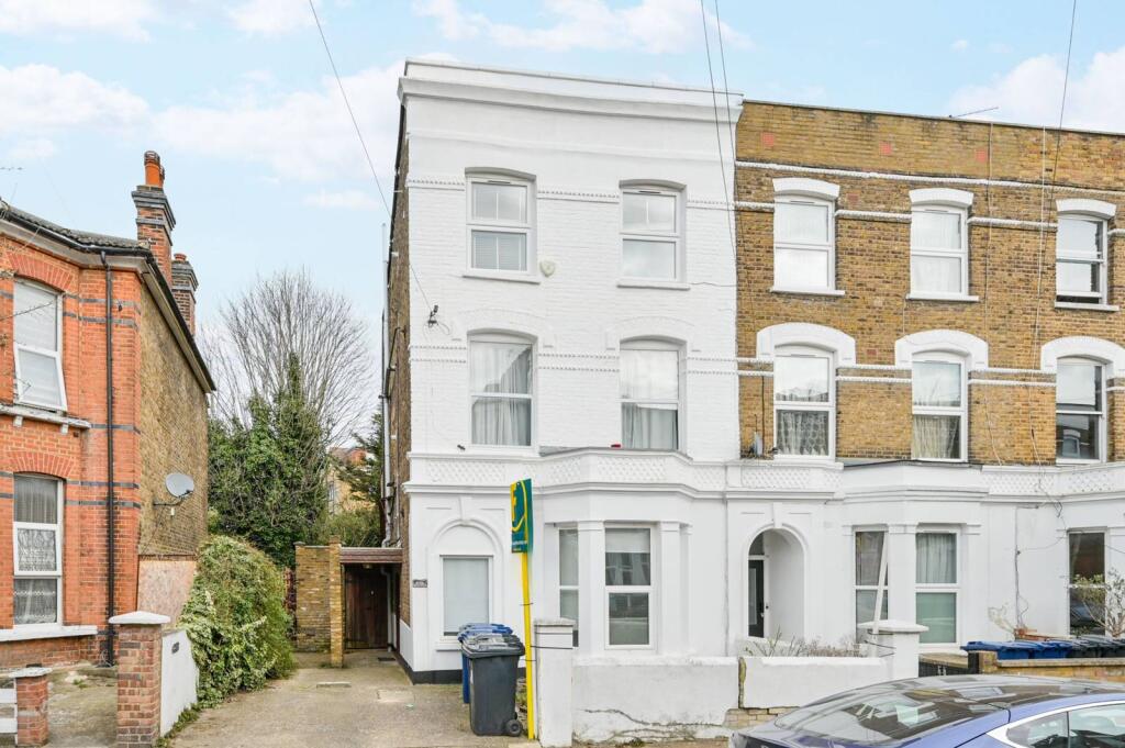 Main image of property: Essex Road, Acton, London, W3