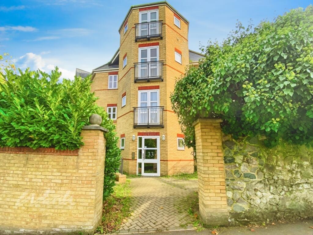 Main image of property: London Road Rochester ME2