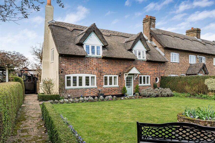 Main image of property: Hatching Green, Harpenden, AL5