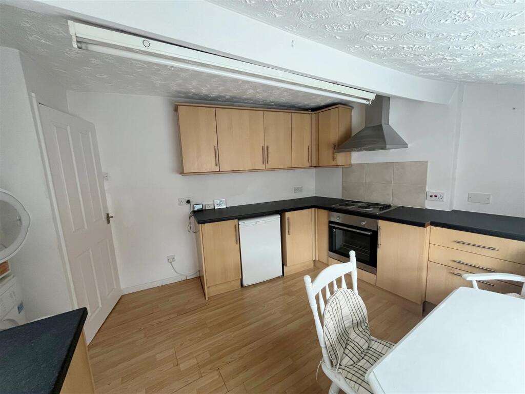 Apartment in Stockport - View 4