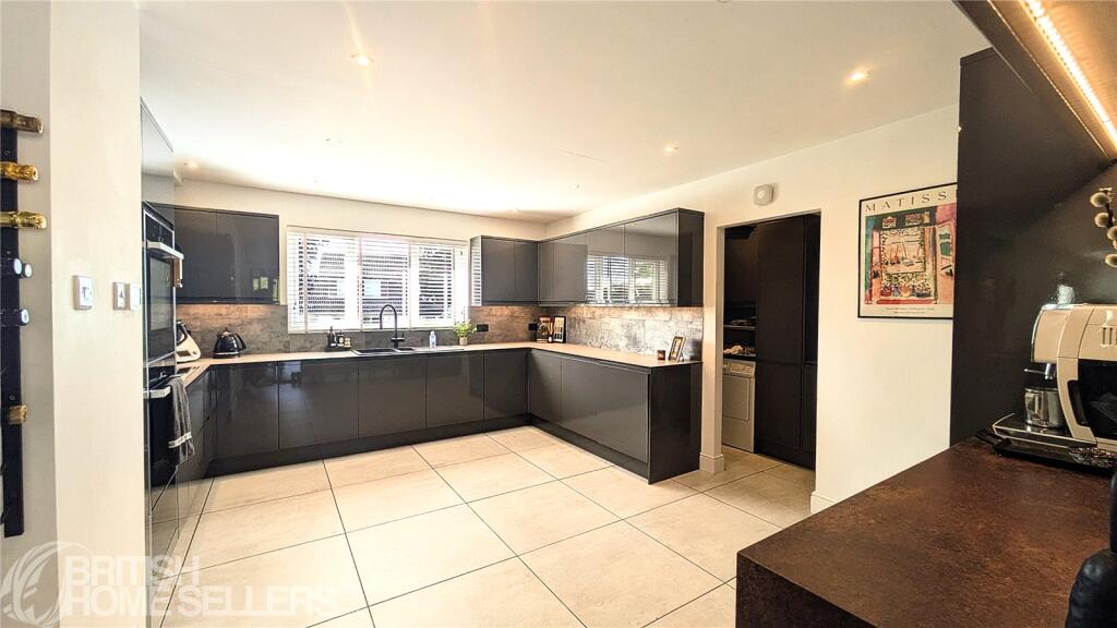Grange View, Westleton, Saxmundham, Suffolk, IP17 photo 2