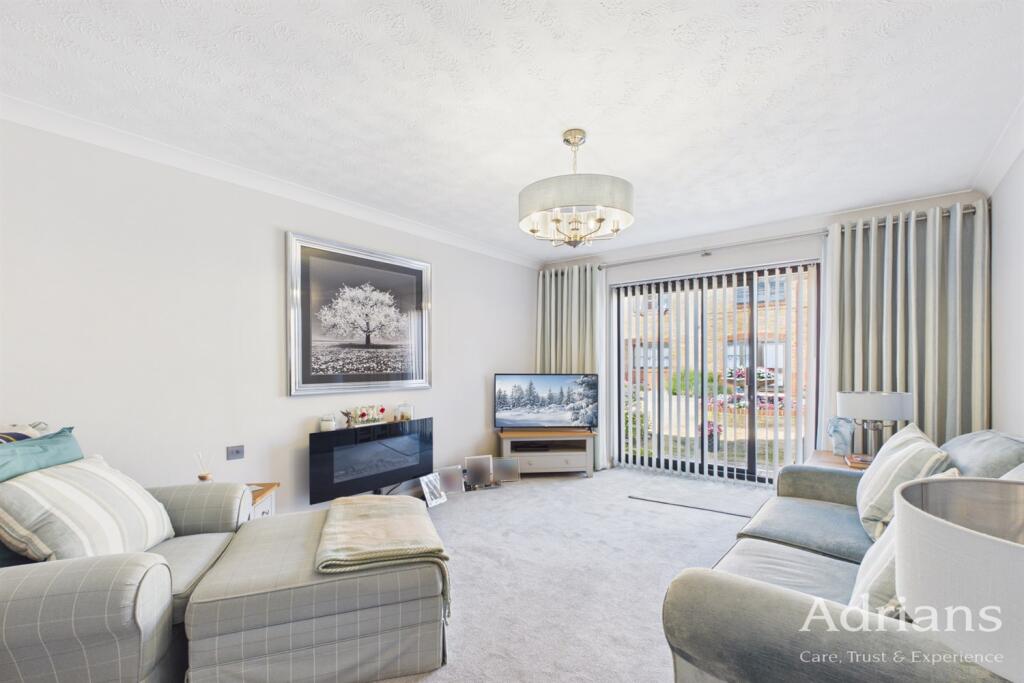 Main image of property: Roberts Court, Baddow Road, Chelmsford, CM2 9RQ
