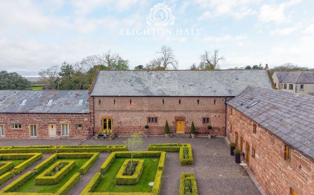 Main image of property: The Runnell, Neston, CH64