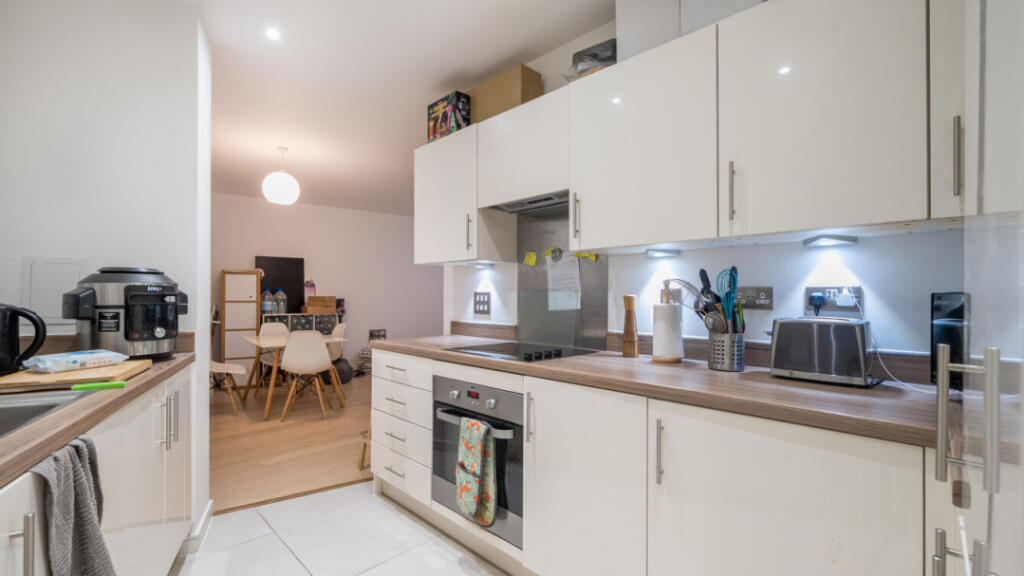 Apartment in London - View 4