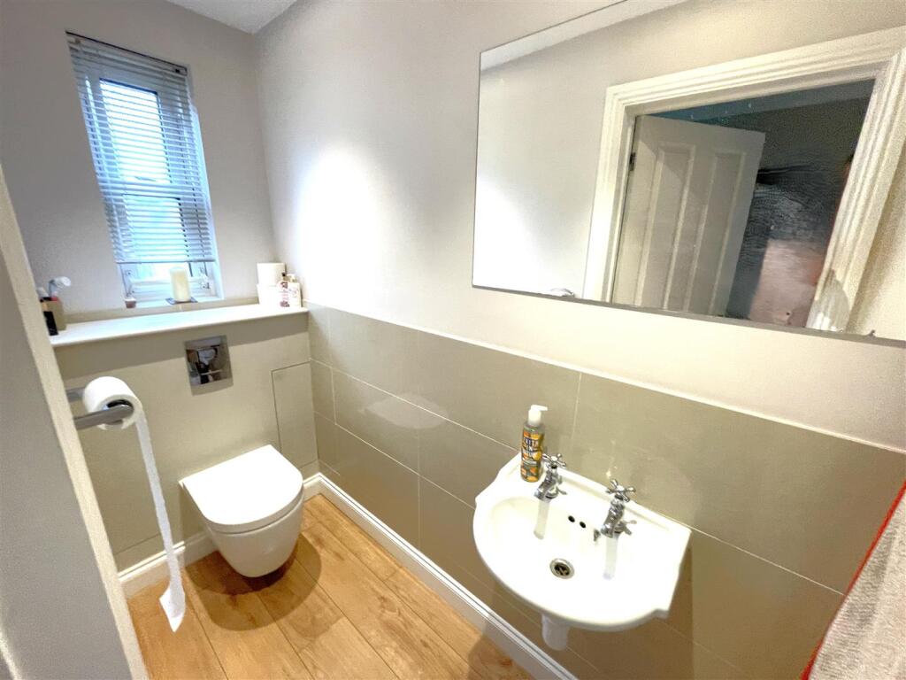 House in Tonbridge - More