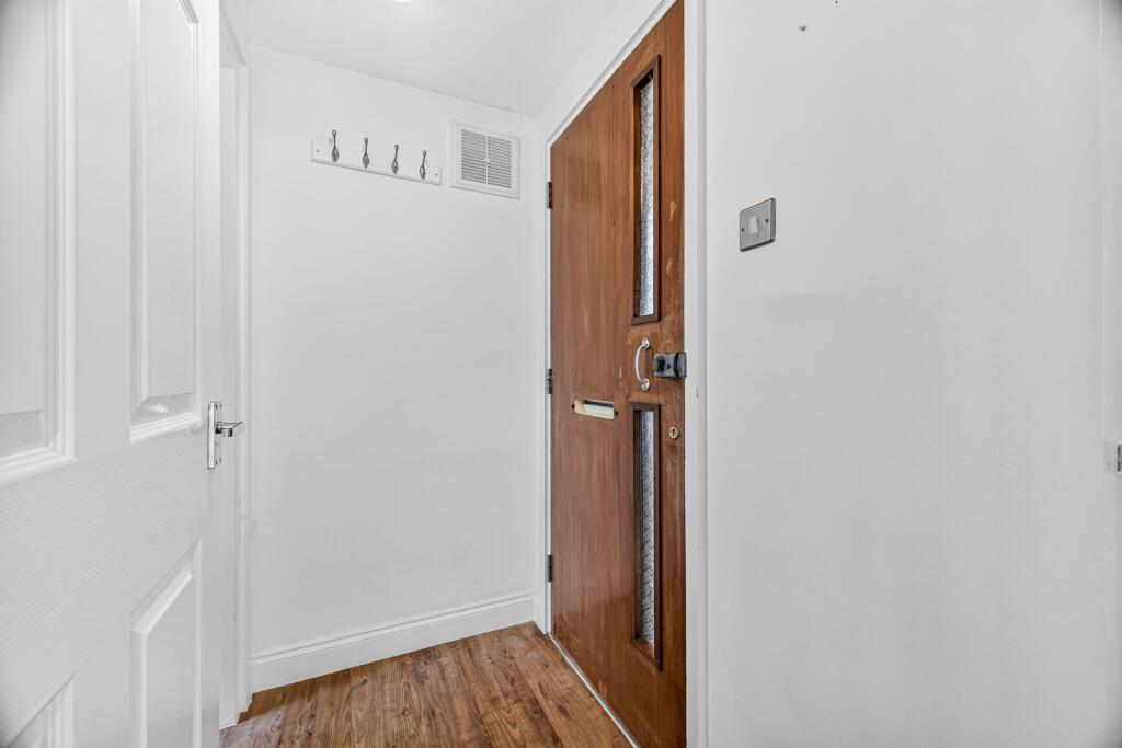 Apartment in Kingston upon Thames, Surbiton - More