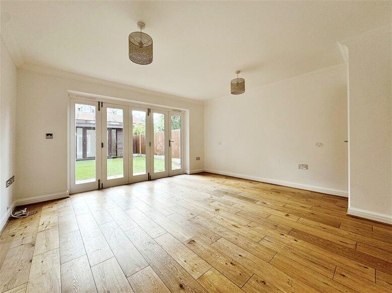 Additional image 2 of Iris Close, Harpenden, AL5