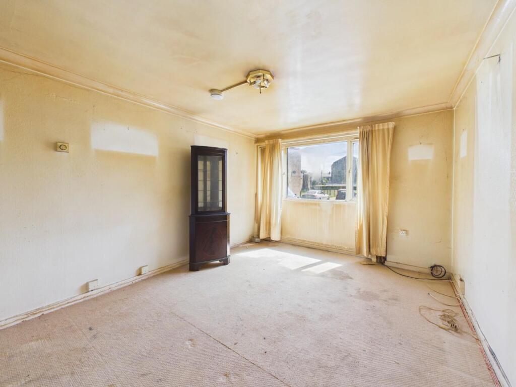 Apartment in Bingley, Bailey Hills - View 2