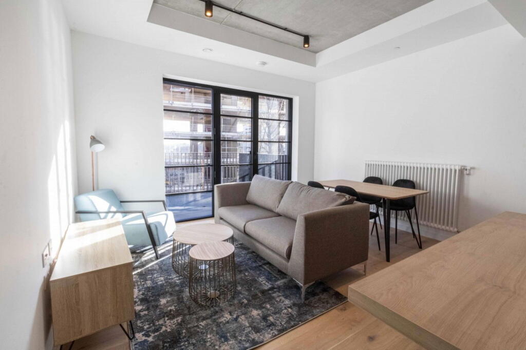 Main image of property: Agar House, Orchard Place, London, E14 0WX