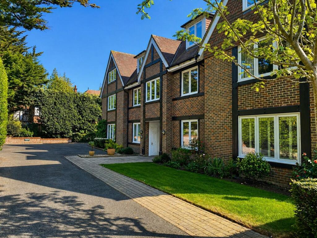 Sandbourne Court, 54-56 West Overcliff Drive, Bournemouth, BH4
