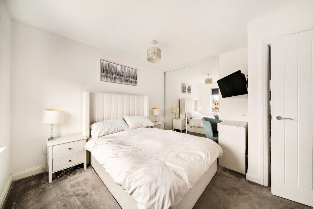 Gateway Grove, Weston-super-Mare - More