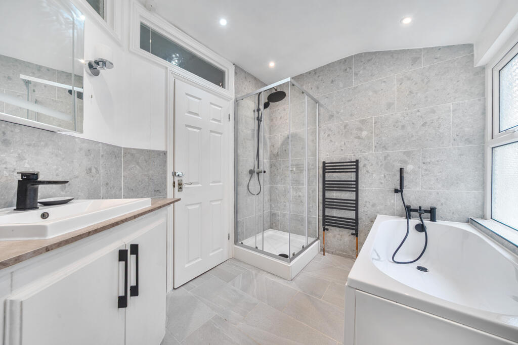 House in London, Honor Oak - View 5