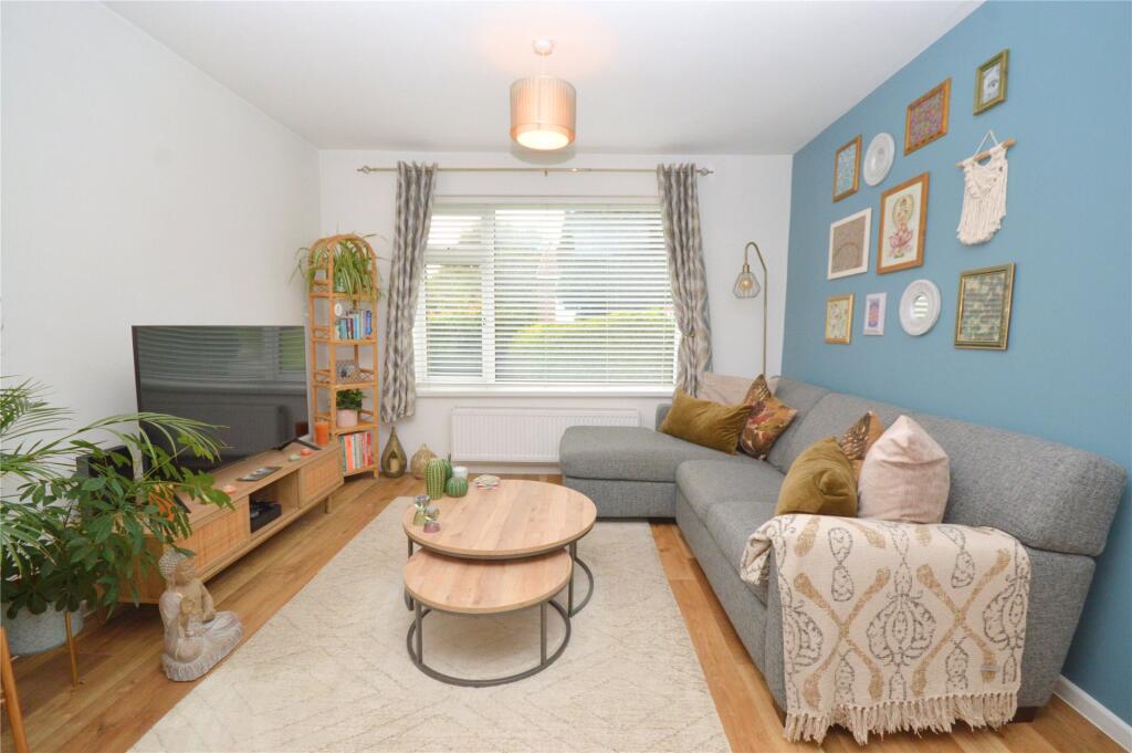 45, Rigdale Close photo 2